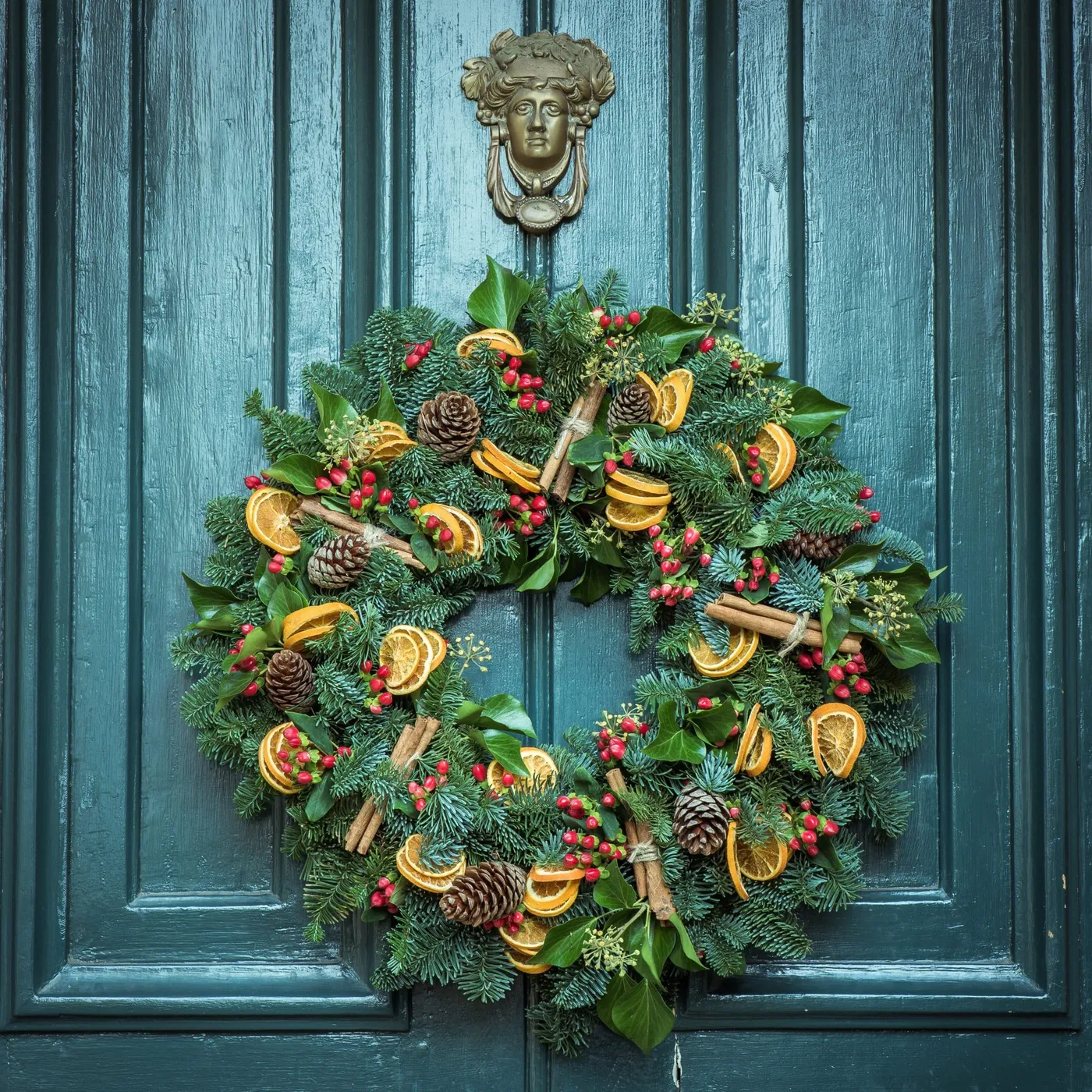 How To Decorate For Christmas With Only Natural Materials