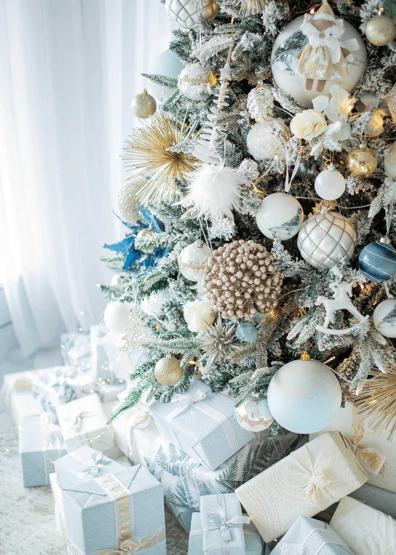How to Decorate Your Christmas Tree Like a Pro - Marissa Cal Home
