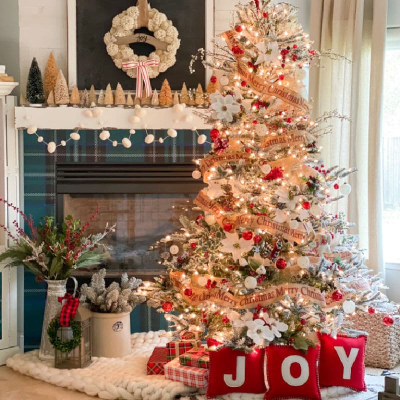 How to Easily Design the Most Admired Christmas Tree with Ribbon Right Now