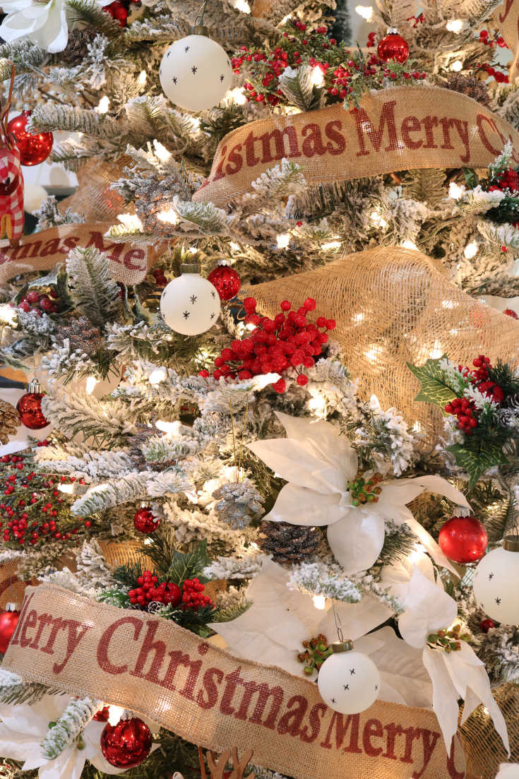How to Easily Design the Most Admired Christmas Tree with Ribbon Right Now