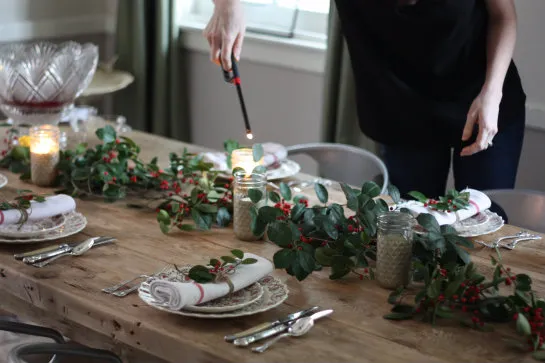 How To: Holly Holiday Place Settings | 17 Apart
