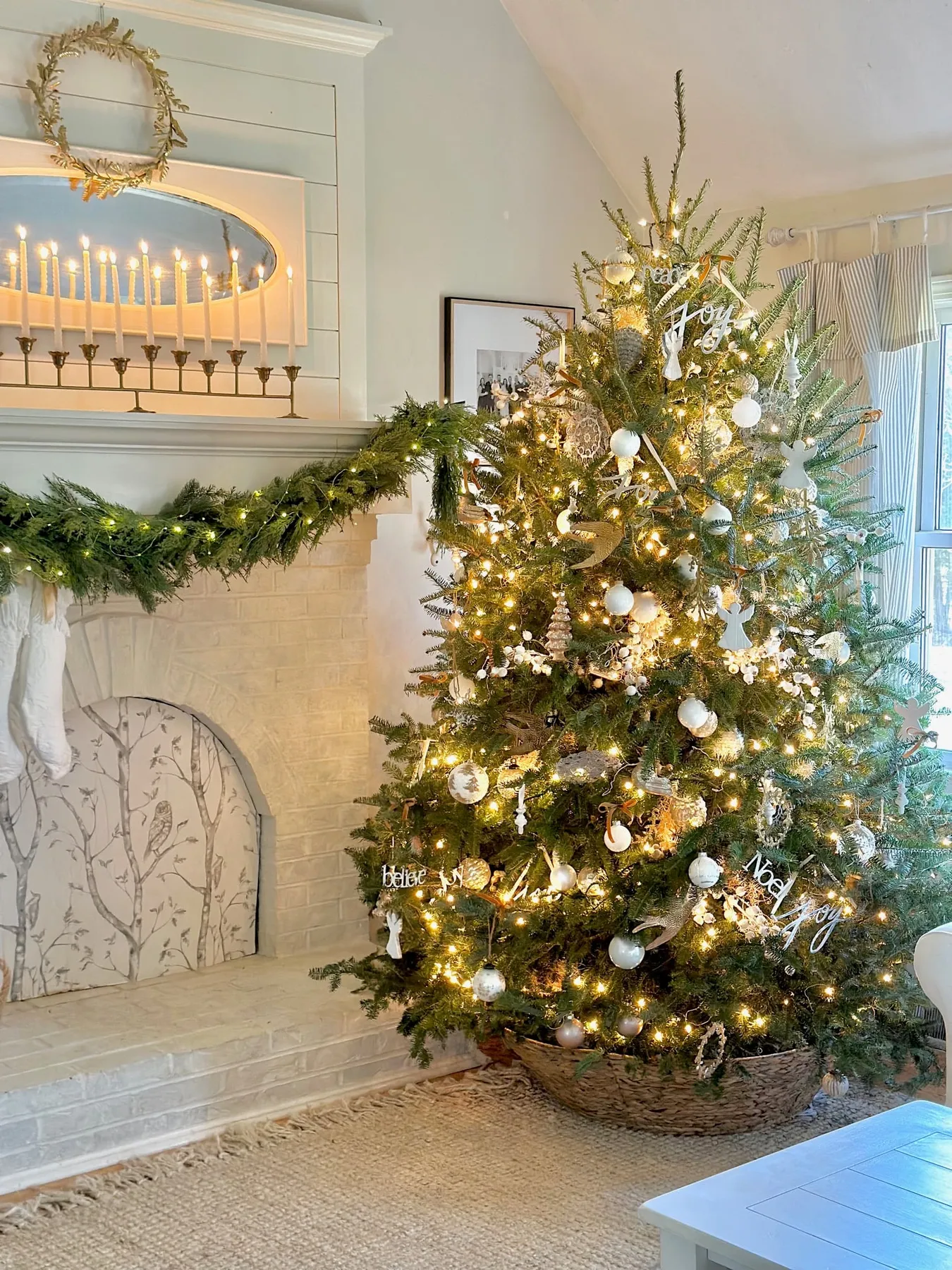 How to Make a Christmas Tree Basket (Using a Woven Tree Collar) - Celebrated Nest