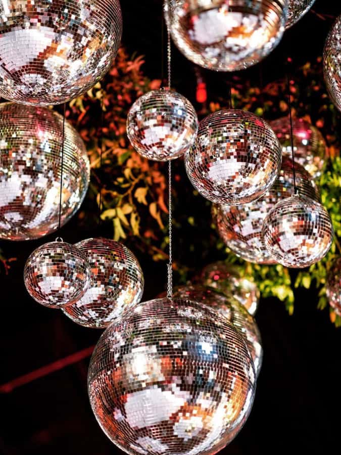 How to Plan a Spectacular New Year's Eve Wedding + Unique Ideas for an  Unforgettable Night