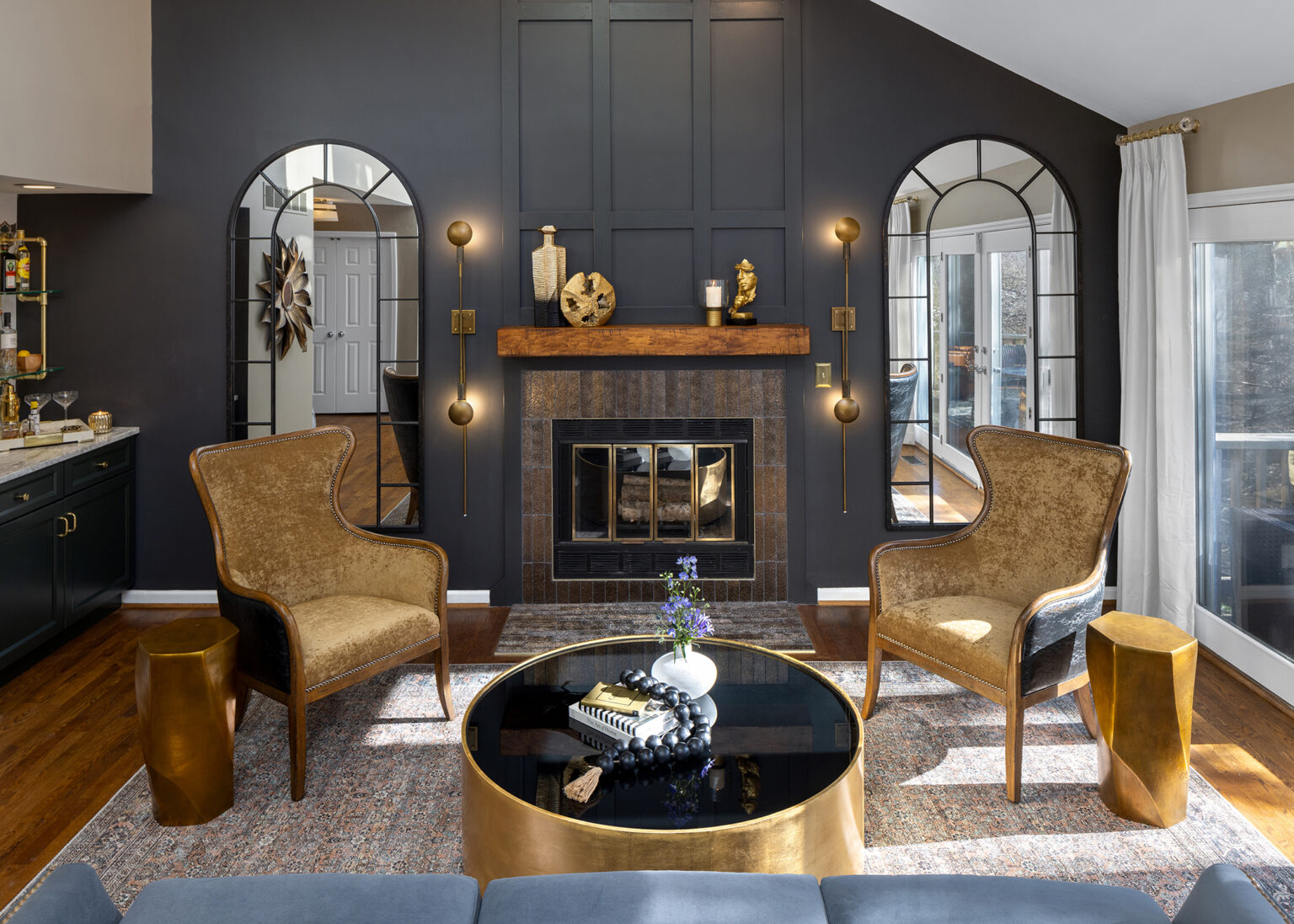How to Transition Holiday Décor Into Winter Style
