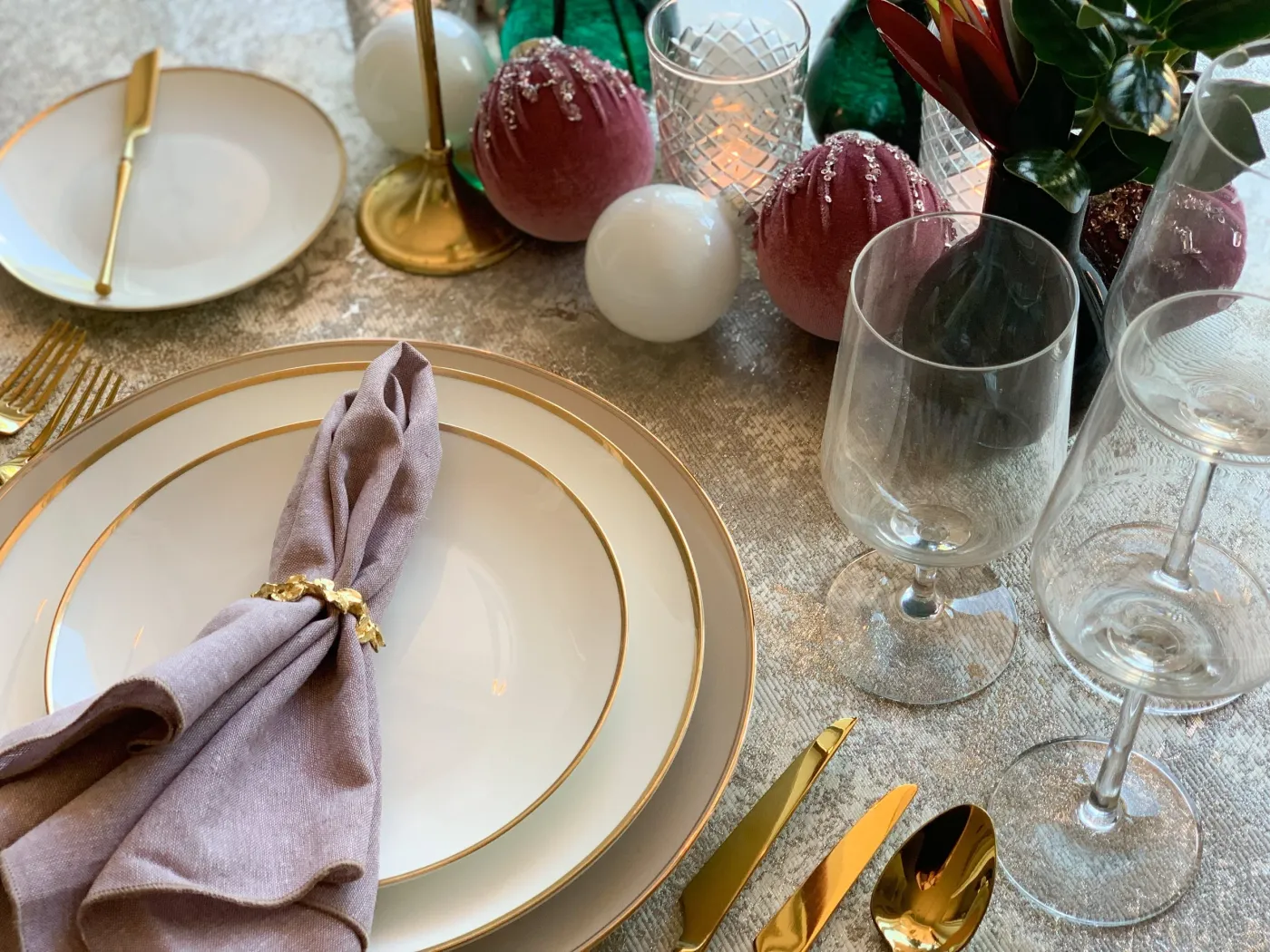 How We Deck the Halls: Holiday Party Entertaining Tips from a Luxury Wedding Planning Firm — Rebecca Rose Events