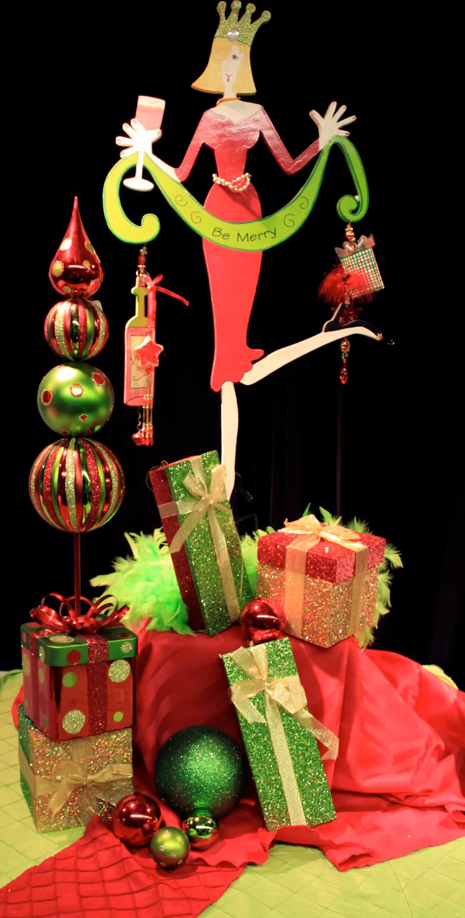 Index of /static/seed/Website Photos/Themed Decor/Winter Holiday/Festive Red and Lime/