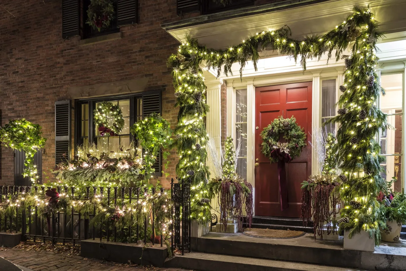 It's Christmas: How to Set Up an Outdoor Christmas Scene ⋆ Life With Heidi