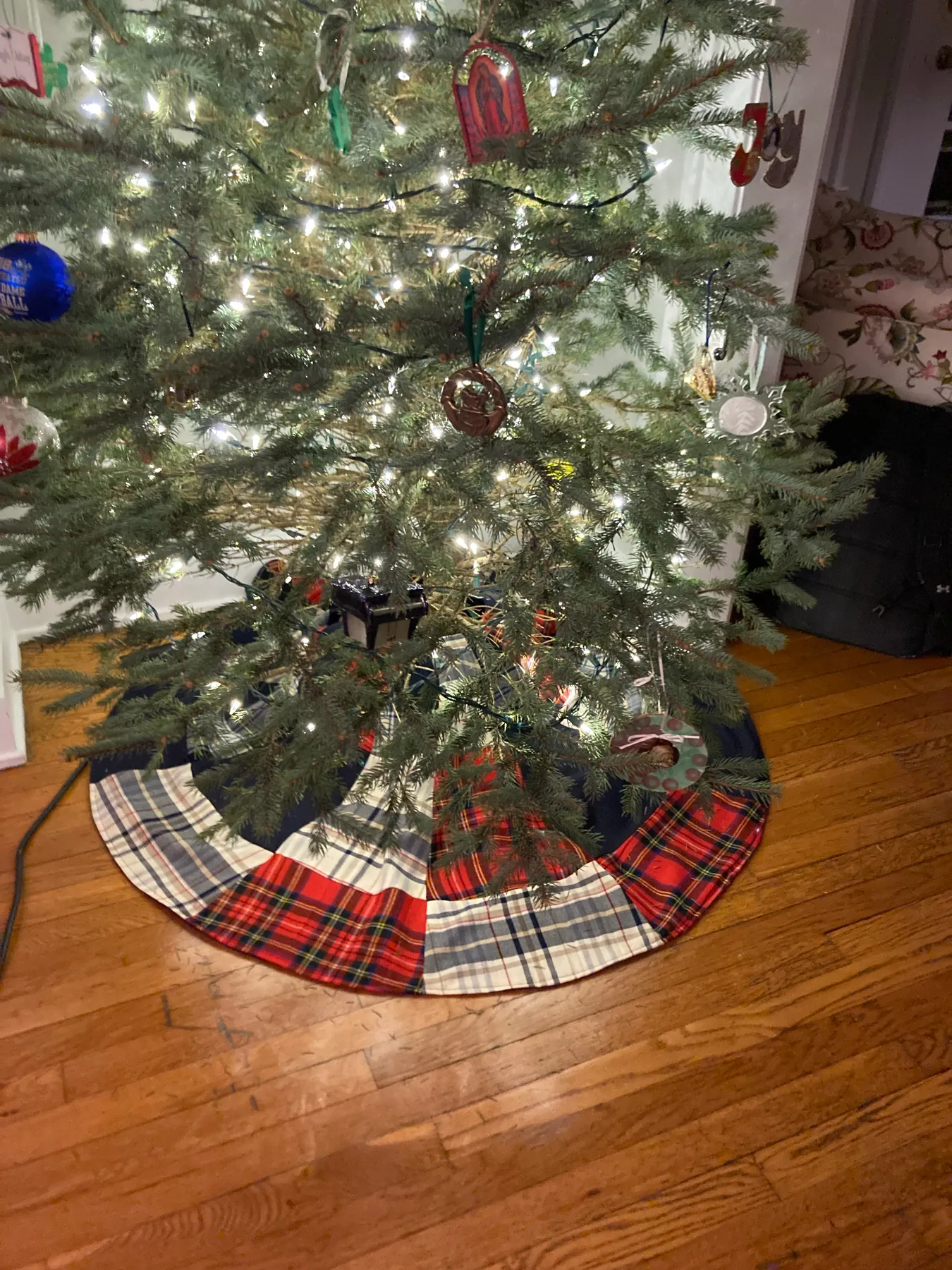 Keepsake Christmas Tree Skirt from vintage clothes | Maiden Jane
