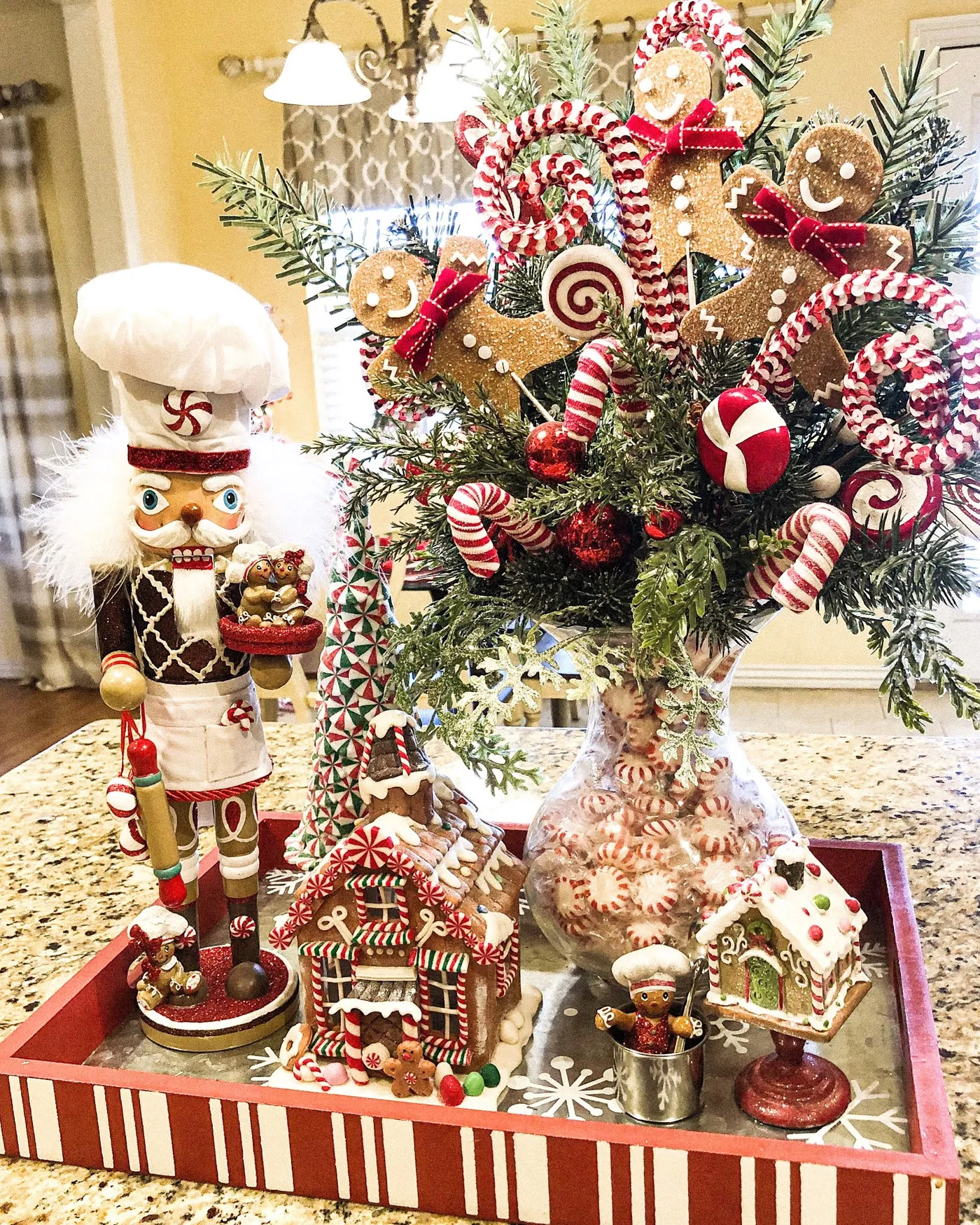 Kristen's Creations: Gingerbread Decor in the Kitchen