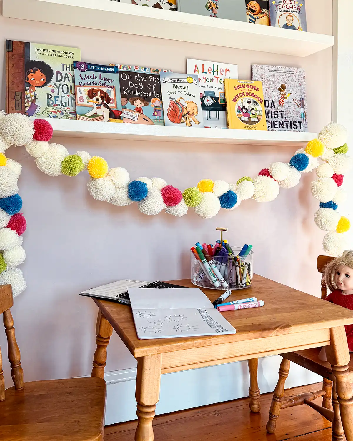 Make The Fluffiest DIY Pom Pom Garland From Yarn