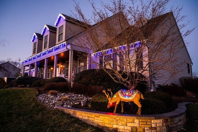 Make Your Holidays Bright: Lights & Winter Décor for Berks County Homes and Businesses - Anewalts Landscape Contracting