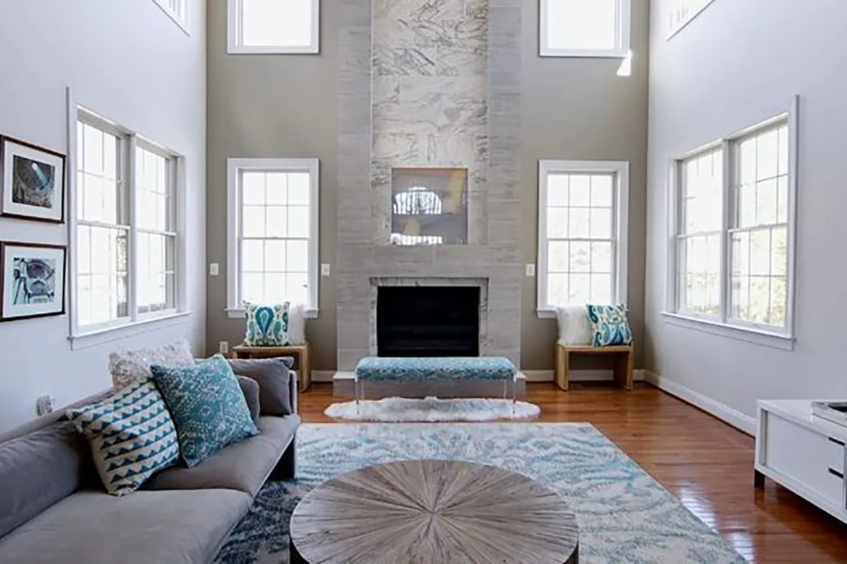 Mantel decorating the correct way