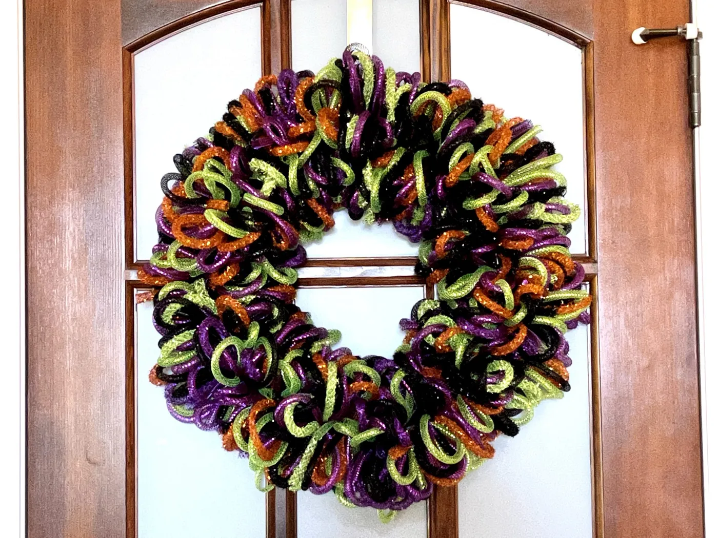 Mesh Tube Halloween Wreath From Dollar Tree Supplies - Katieish