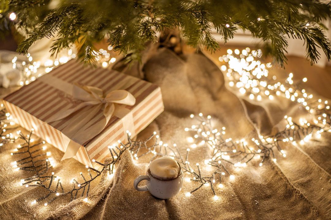 Minimalist Christmas Decor Ideas | Rezy Design