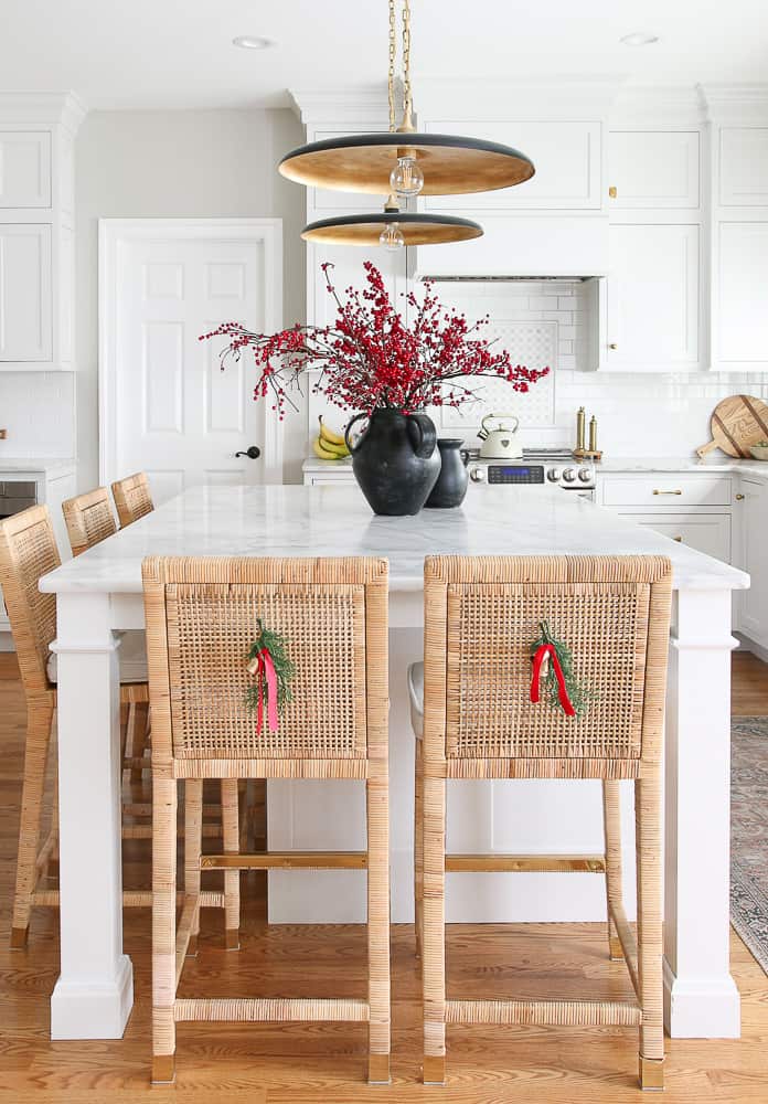 Minimalist Christmas Decorating Ideas - Stefana Silber