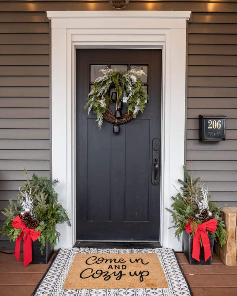 Modern Christmas Porch Decor That Feels Timeless