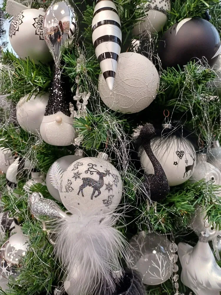 Modern White – Purity and Minimalism Christmas 2025 • Ornex | Christmas  tree ornaments of glass