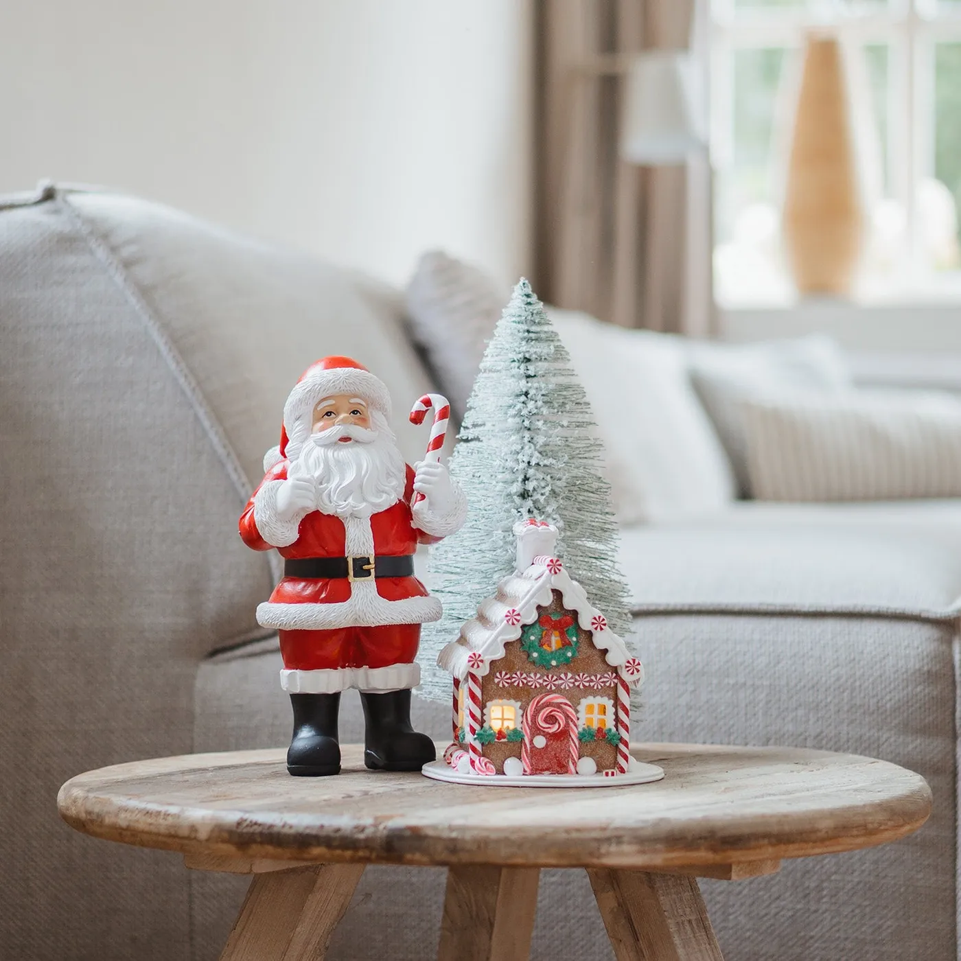 Multicolour gingerbread house with LED 17 cm clay