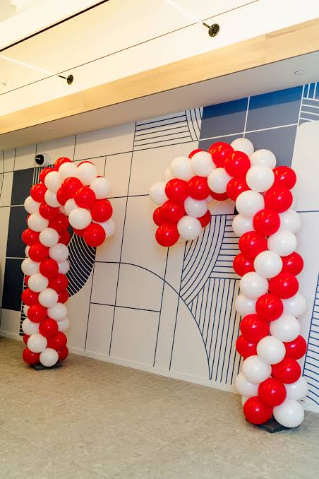New Year's Eve Party Planning: Balloon Decor Trends for 2026 - The Party Bar