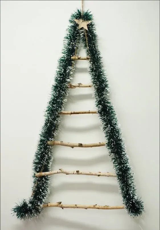 NUVOX Christmas Wall Decor, Wooden Hanging Christmas Decorations with 7 Tiers, DIY Christmas Tree Wooden Wall Hanging Decor Christmas Xmas Tree Window Door Outdoor Indoor | Lazada Philippines