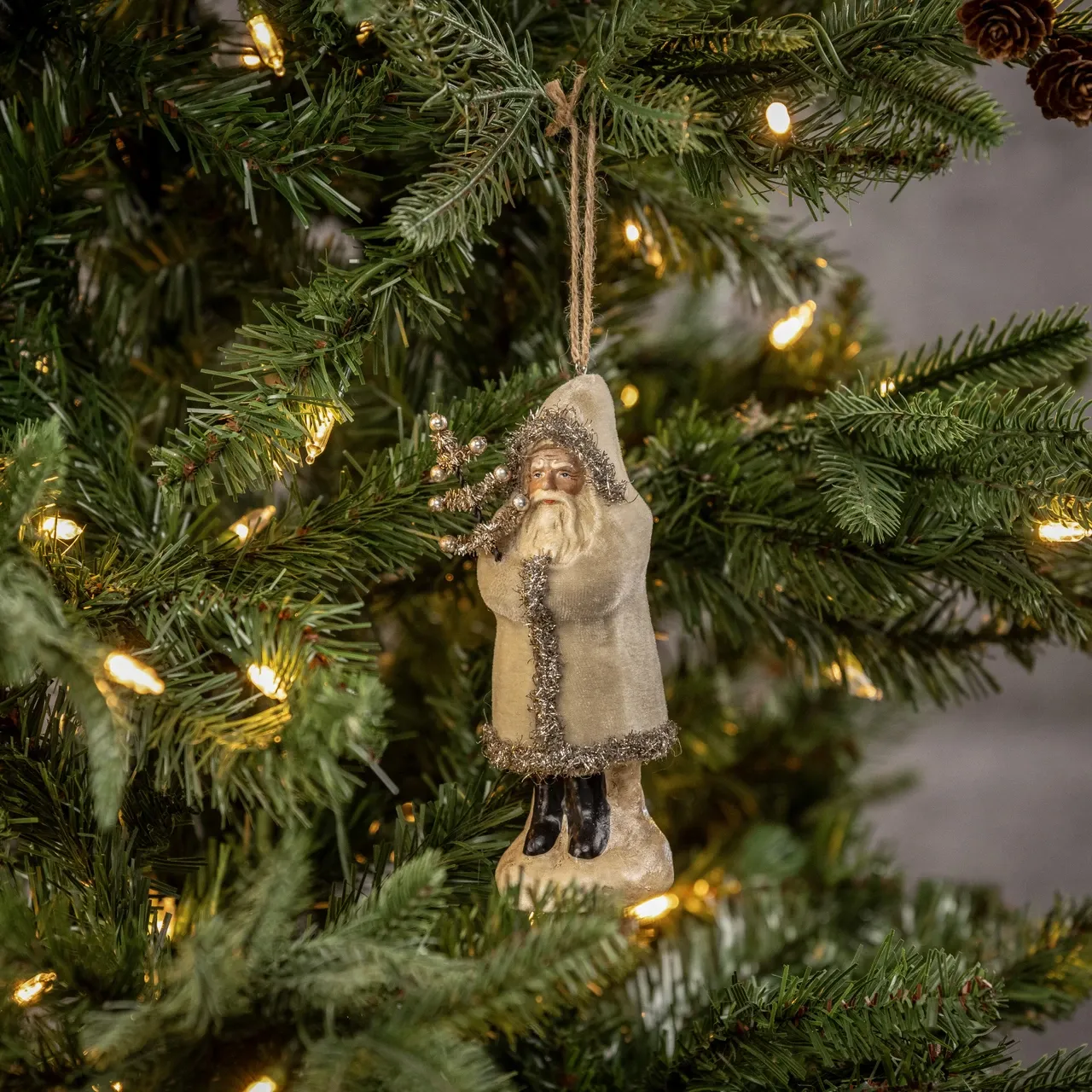 OATMEAL VELVET BELSNICKLE ORNAMENT - Ragon House