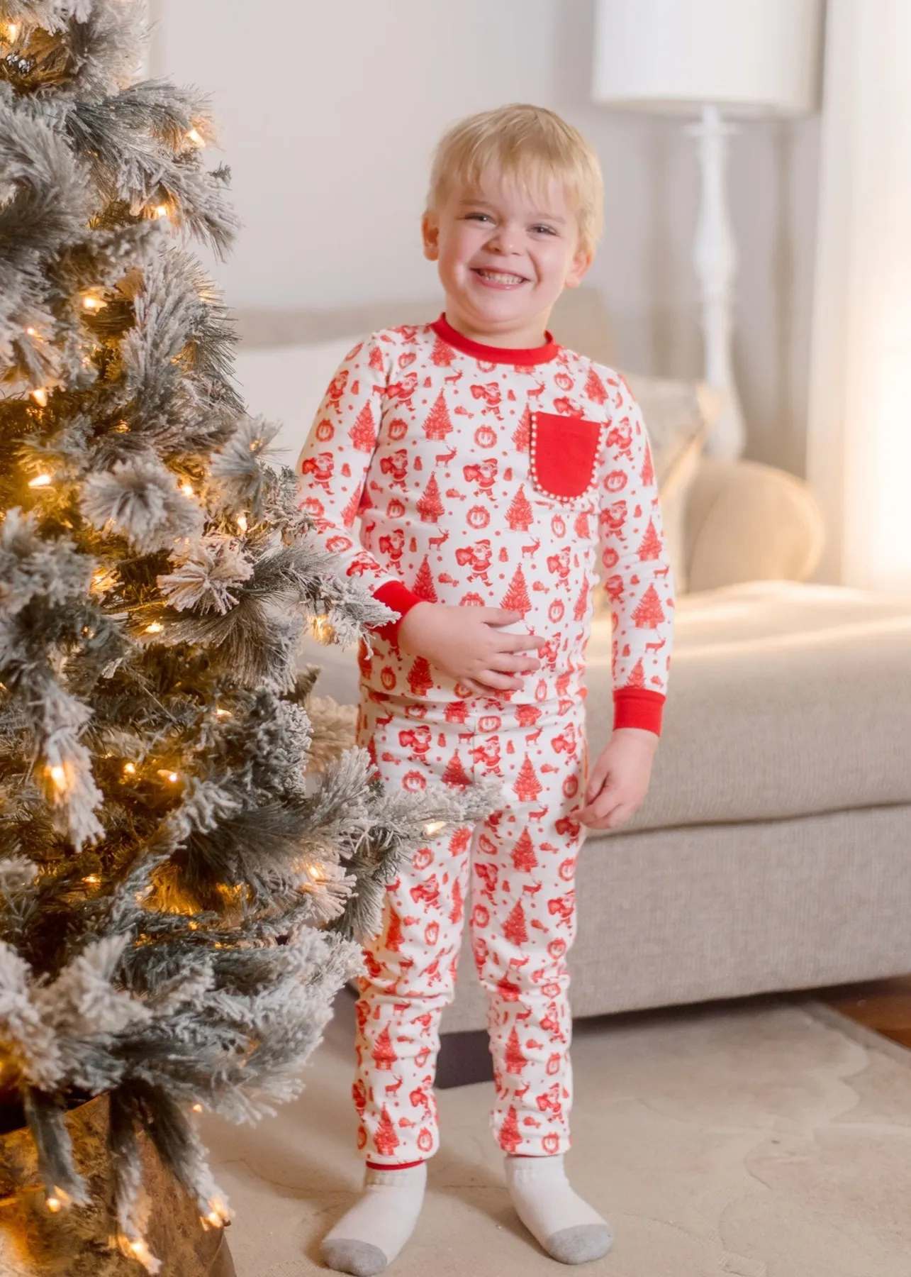 Old Fashioned Christmas Boys' Lounge 2 Piece Set with Piping Trim – poshpickle.com