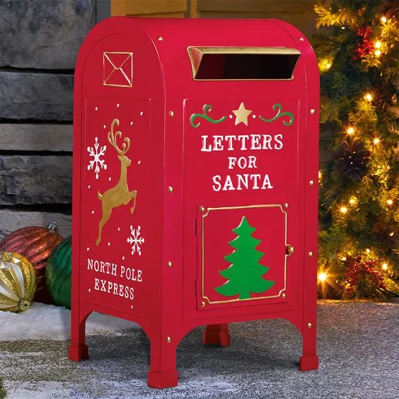 Our Favorite Ways to Make Your Front Door Festive This Season