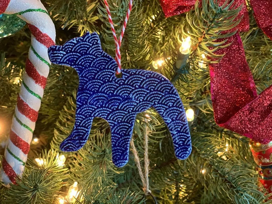 Over the Rainbow Pet Memorial Ornament – Plot Twist Pottery