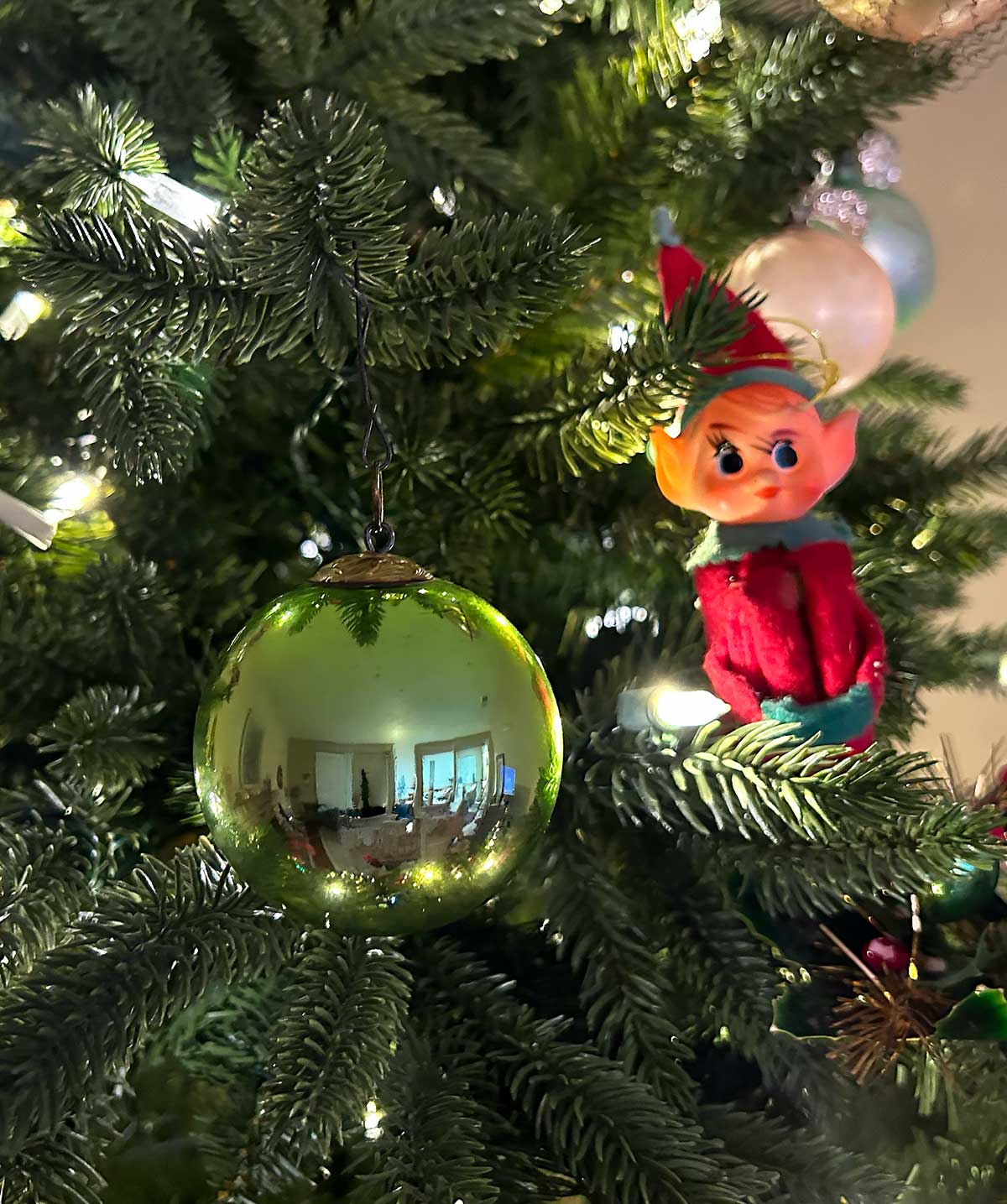 Passing Down Heirloom Christmas Ornaments & Family Stories - THE VINTAGE  TREE
