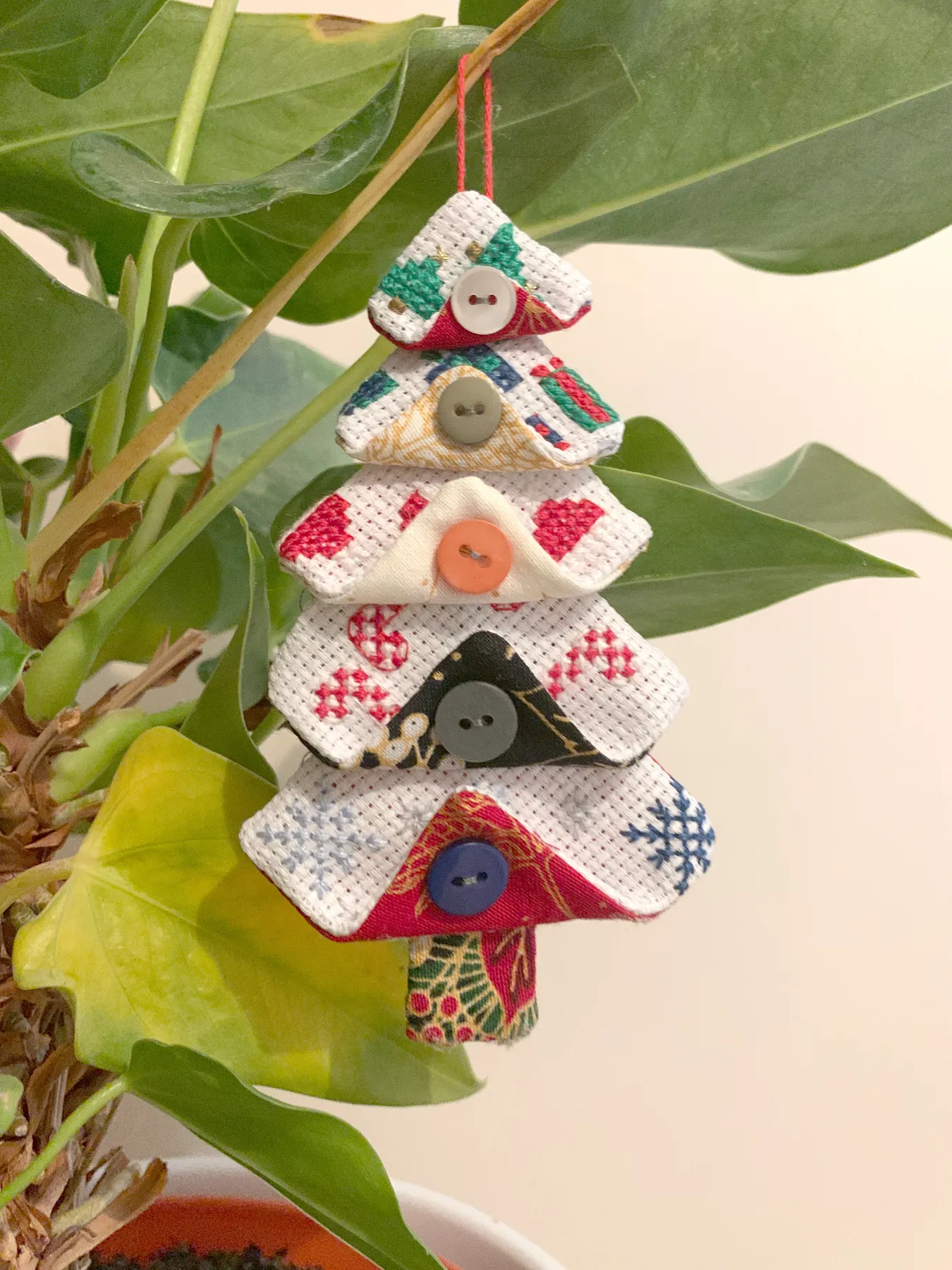 Pattern Christmas Tree Fabric Christmas Tree Banner From Fabric Scraps  Crafting Cheerfully