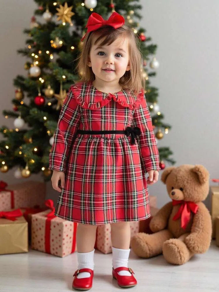 Playful Pals Baby Girl Red Plaid Velvet Dress With Bow Collar, Turn-Down Collar, Back Button Closure, Long Sleeve, Casual Comfortable, Suitable For Outings, Versatile For Autumn/Winter | SHEIN USA
