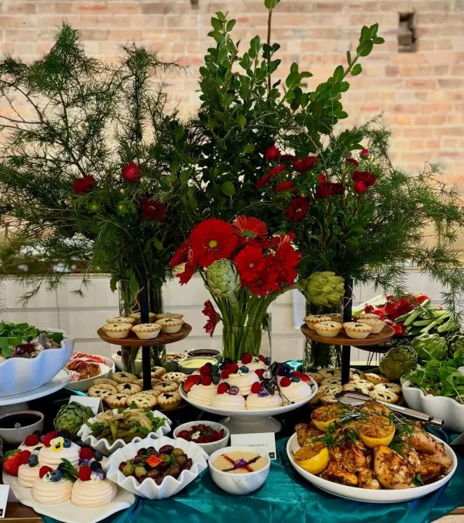 PM Buffet Equipment Hire - Setup + Standard Styling Package (1 x Staff )