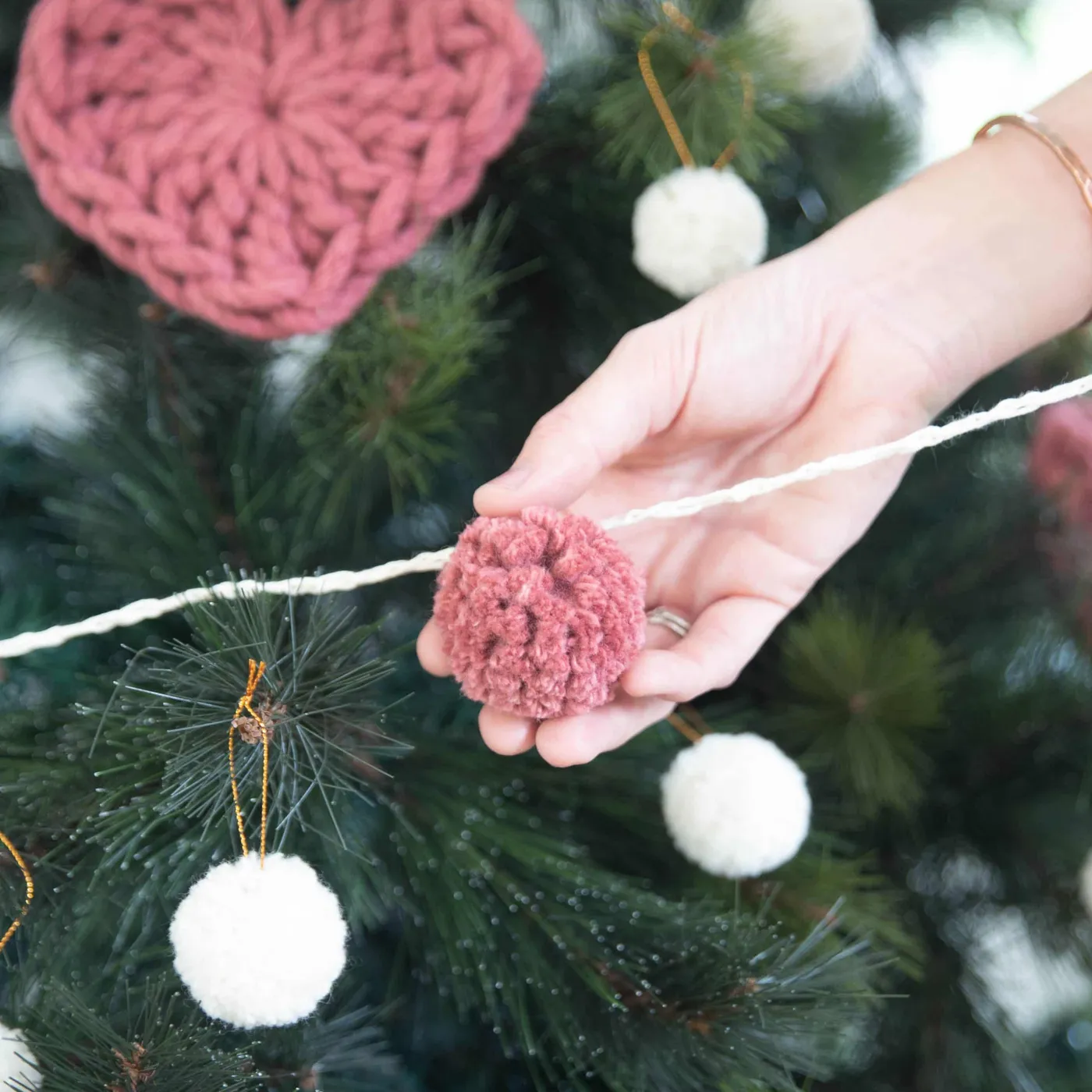 PomPom Garland Instructions & Tutorials — Homelea Lass