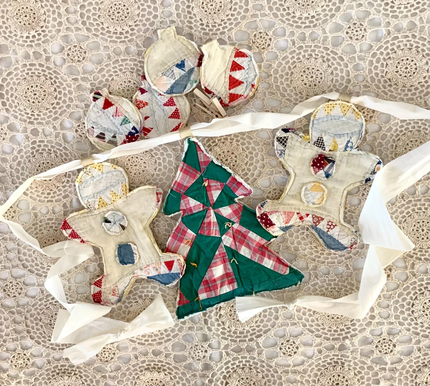 Quilt Pattern Banner Seasonal Wall Décor Discover 22 Quilted Banners And Seasonal  Wall Hanging Inspiration Ideas
