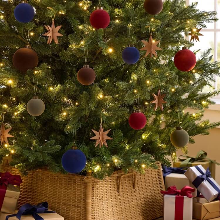 Ralph Lauren Christmas Is Trending: How to Get the Look | The Everygirl