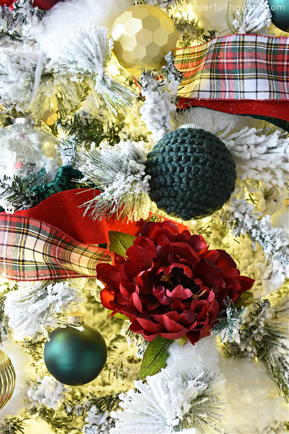 Red and Green Christmas Tree - A Wonderful Thought