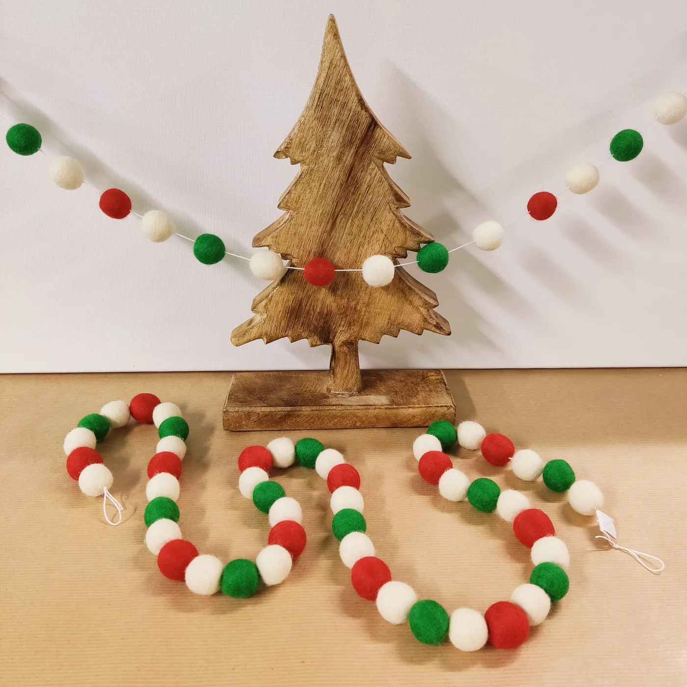 Red White Green Christmas Felt Ball Garland – Classic Decor | CELAINEDECO