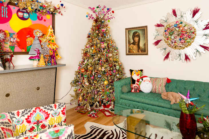Redecor Says Metallic Christmas Trees Are Trending for 2024 | Apartment Therapy