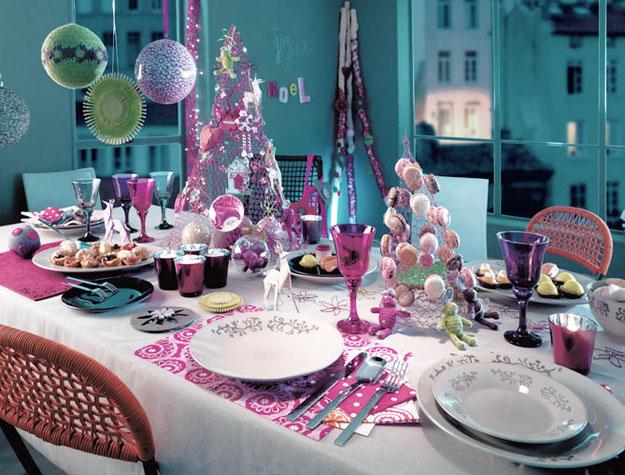 Romantic Table Decorations and Centerpieces, Pink Accents on Modern Holiday  Tables