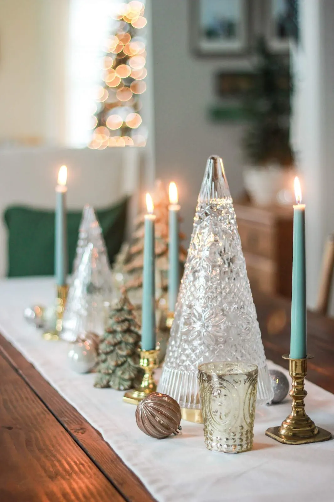 SAGE GREEN AND BLUE CHRISTMAS DINING ROOM - Delightfully