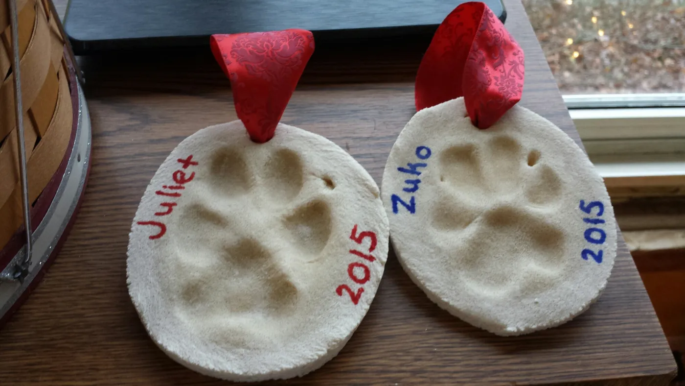 Salt Dough Paw Print Ornaments – superstevied