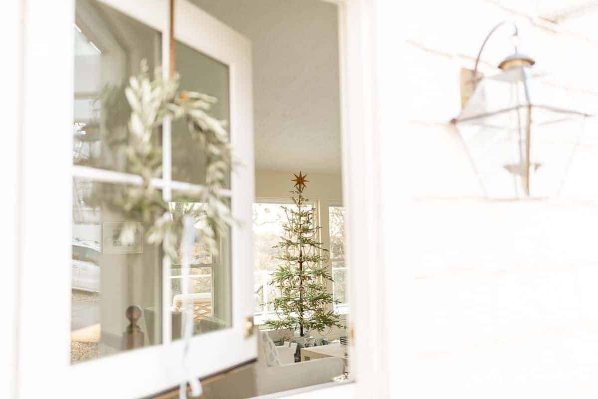 Scandinavian Christmas Decorations | Julie Blanner