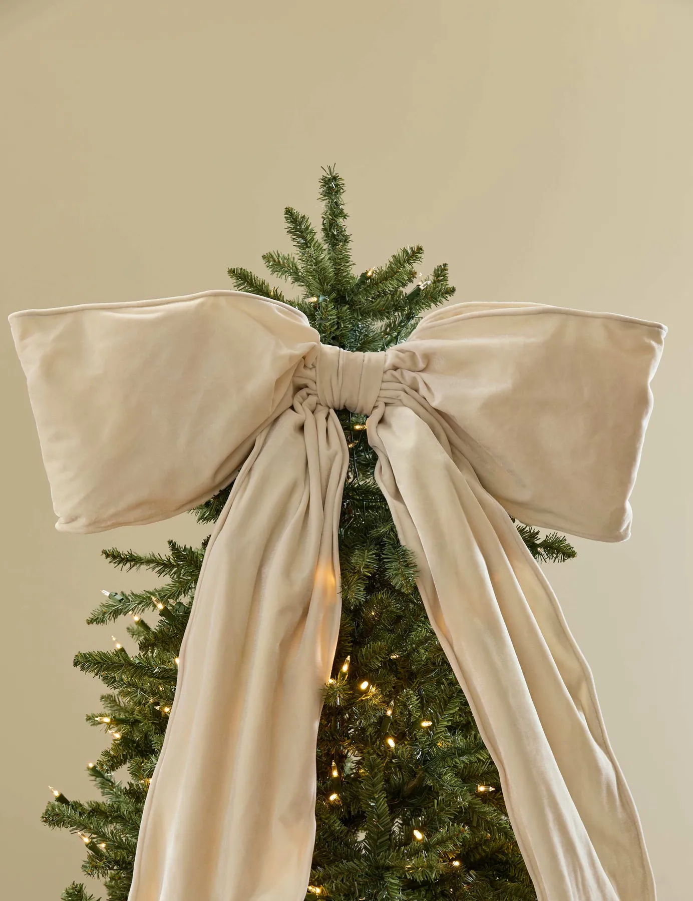 Seaton Beaded Bow Tree Topper