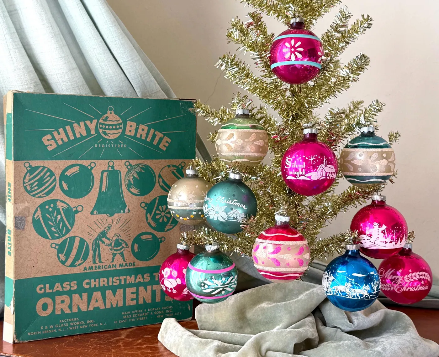 Shiny Brite Vintage Style Christmas Ornaments Shiny Brite – William Glen