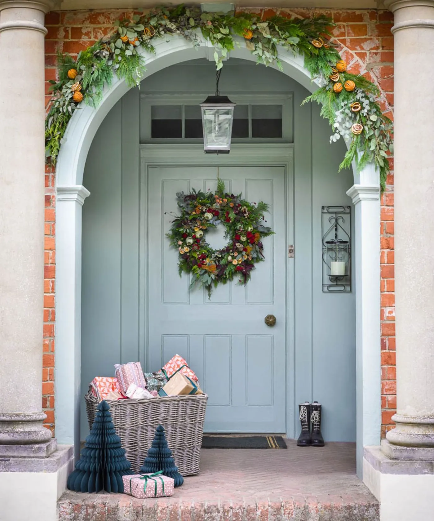 Simple Selling Christmas Front Door Decorations Ideas - Online Decor 18 Ways To Create A Festive Feel