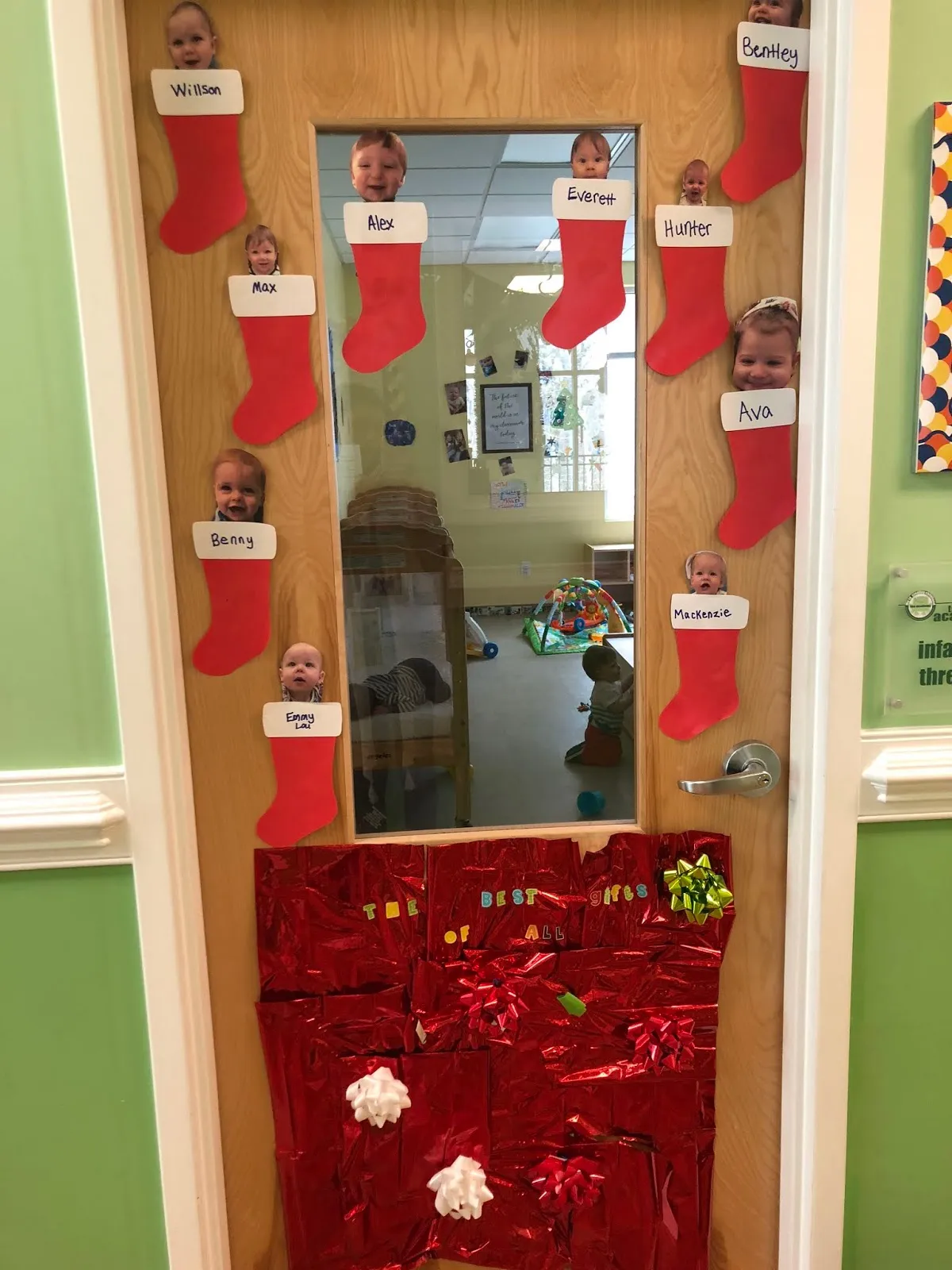 The Academy of Forrest Crossing: 3rd Annual Door Decorating Contest
