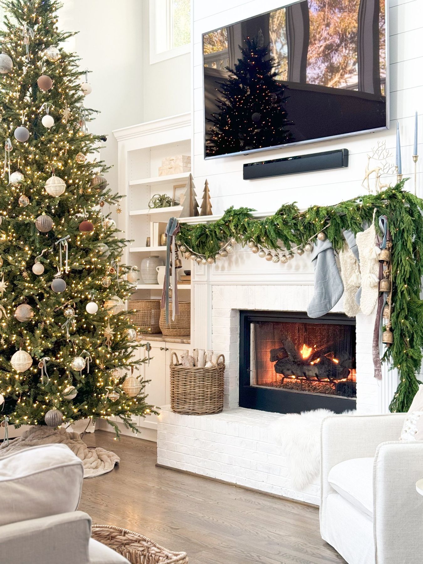 The Best Ideas to Decorate with Velvet Christmas Ribbon - CASS Design Co.