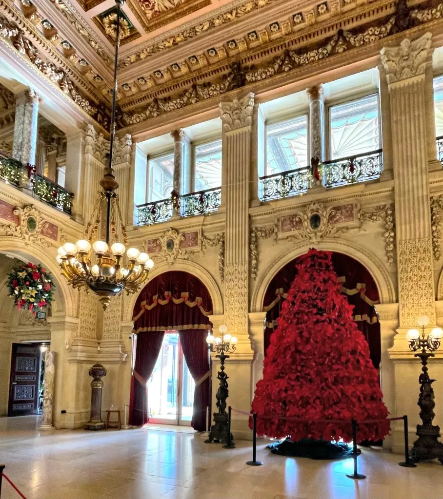 The Breakers – Great Hall // 1895 – Buildings of New England