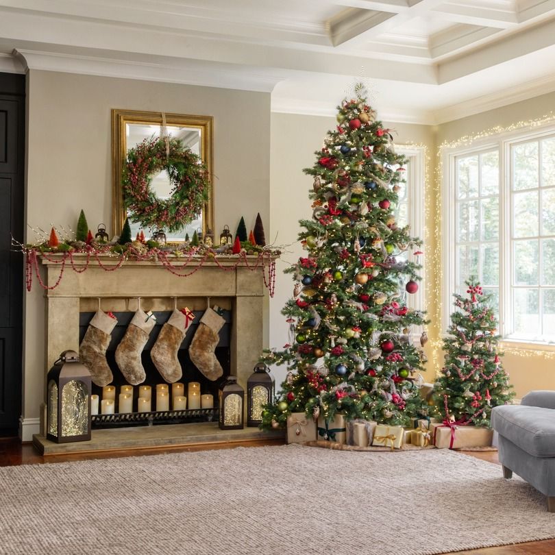The Most Beautiful Christmas Decorations Money Can Buy