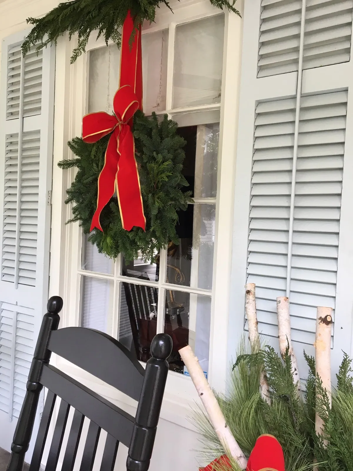 The Uptown Acorn: From Our Home to Yours {Christmas Facade}